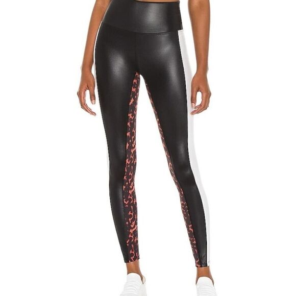 Beach Riot Sport Black White Torte Leggings Sz. L - Picture 2 of 6